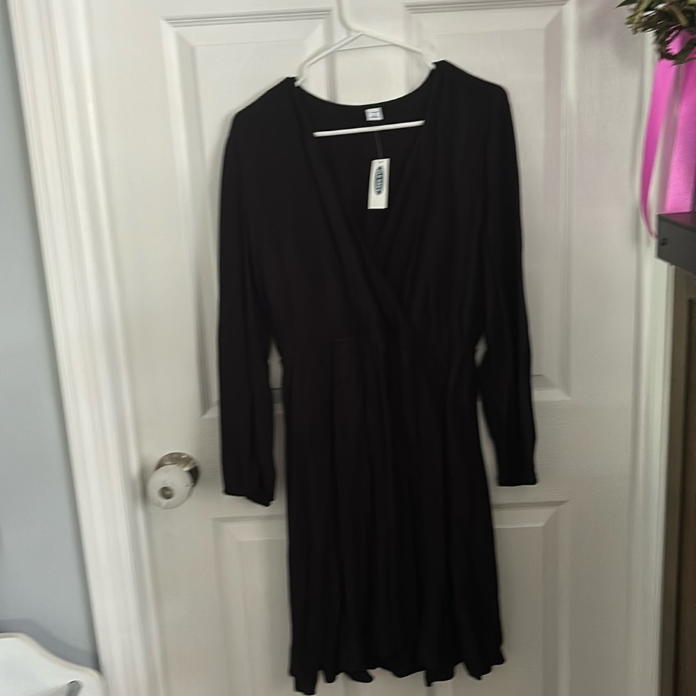 Old Navy Black V Neck dress